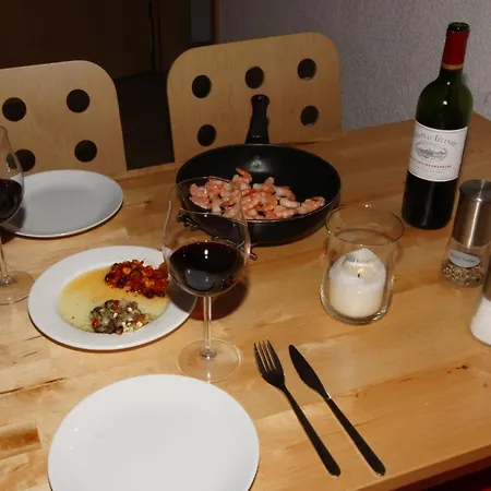 Halbritter 度假居 Pouch